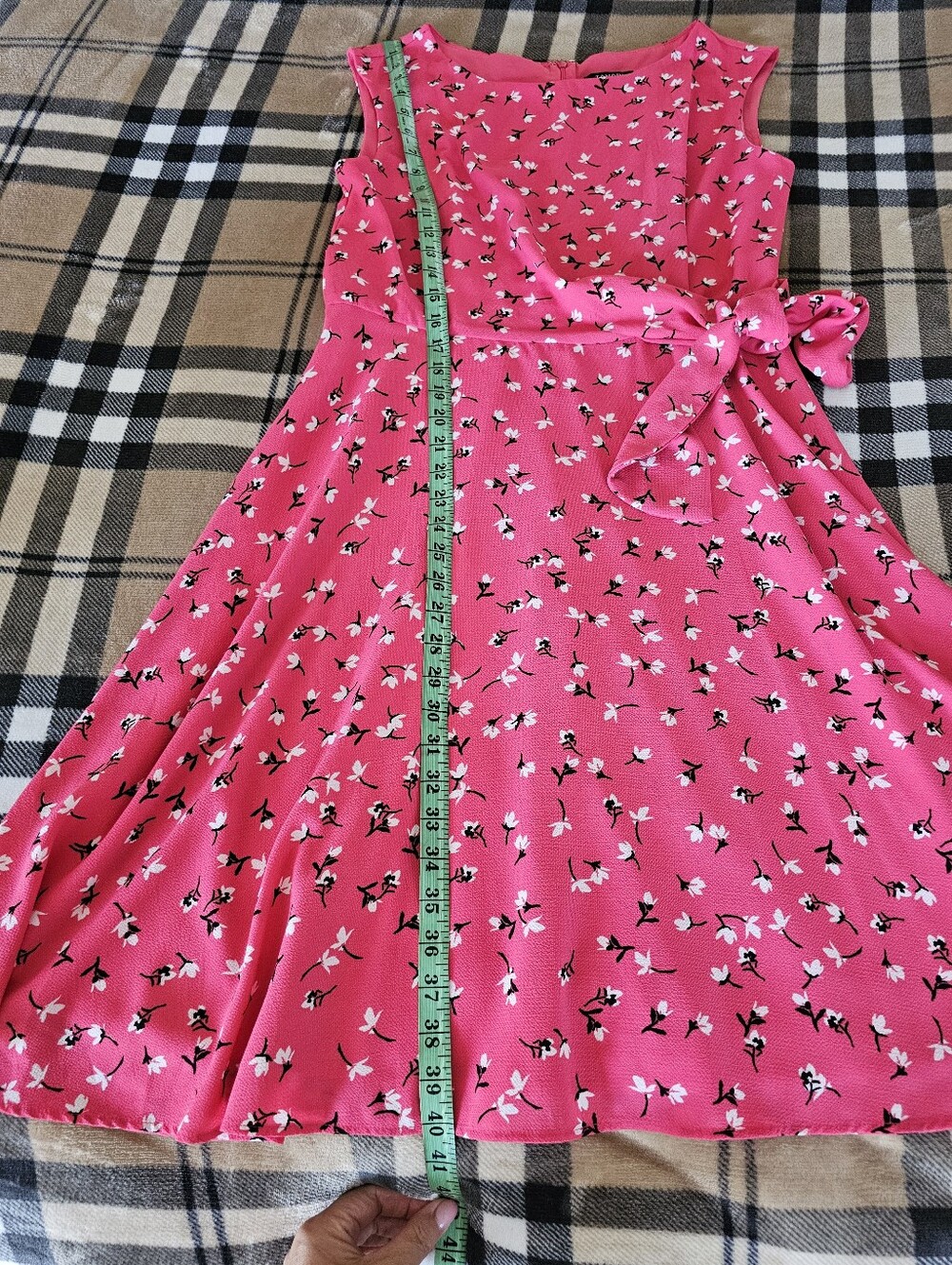 Women’s Pink Floral Tie-Waist Sleeveless Dress - Picture 8 of 13